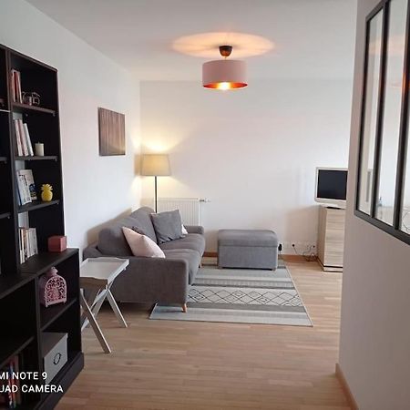 Superbe Appartement Avec Balcon Filant Cenon Εξωτερικό φωτογραφία